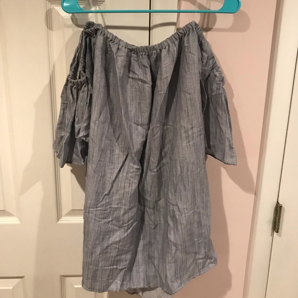 Women’s Small Sleeveless Off The Shoulder Top